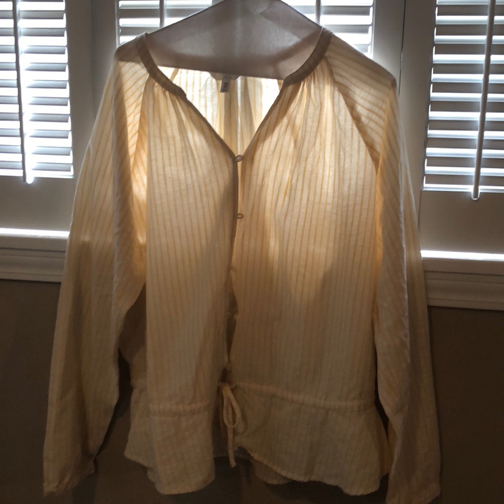 Yellow and white striped blouse. Size 2XL (20)